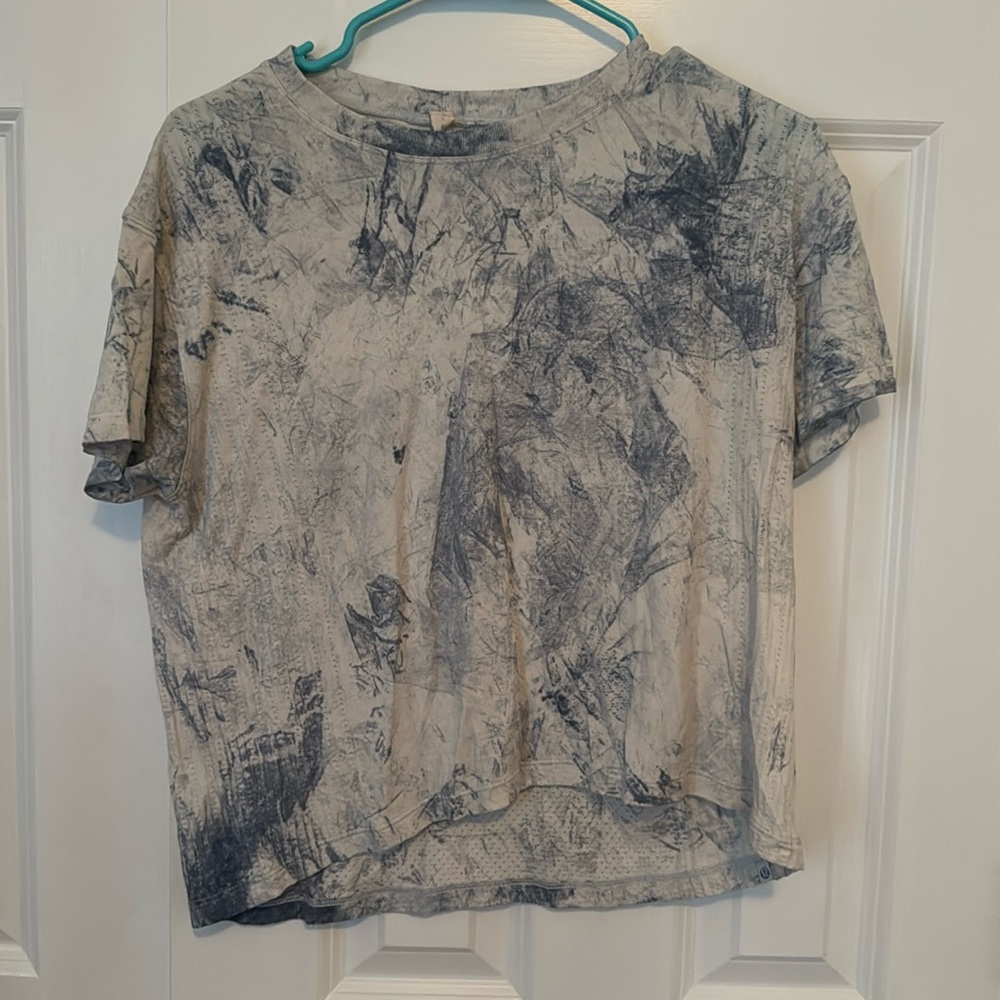 Lululemon tye-dye tshirt